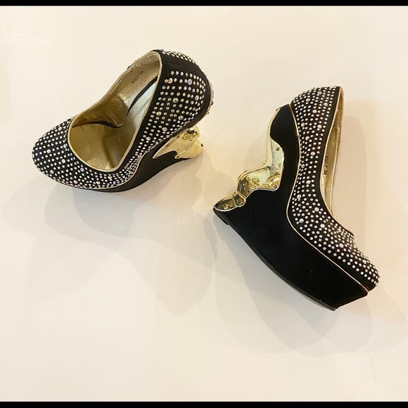 GAGA HEELS !!! - Picture 3 of 3